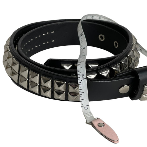 Hot Topic Two Row Pyramid Stud Belt Black with Silver Tone Studs Size 32 - Picture 6 of 10